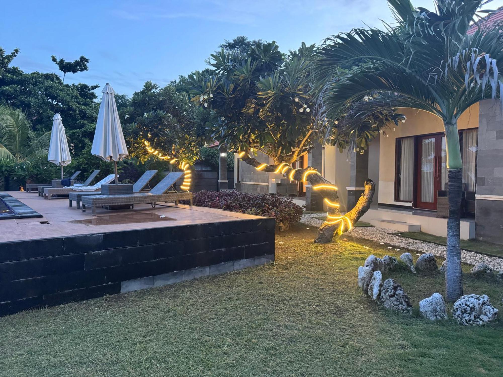 Cave Beach Bungalow Semaya Exteriér fotografie
